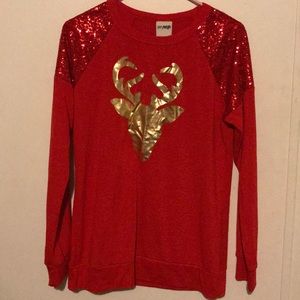 Woman’s junior Christmas shirt size L